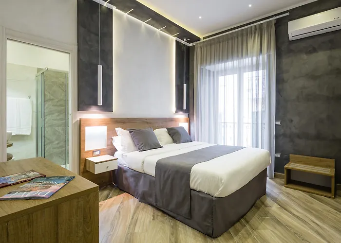 那不勒斯贝拉酒店