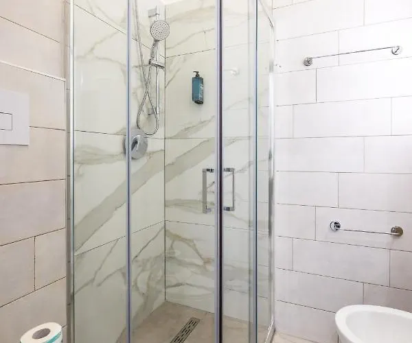 那不勒斯贝拉酒店 酒店