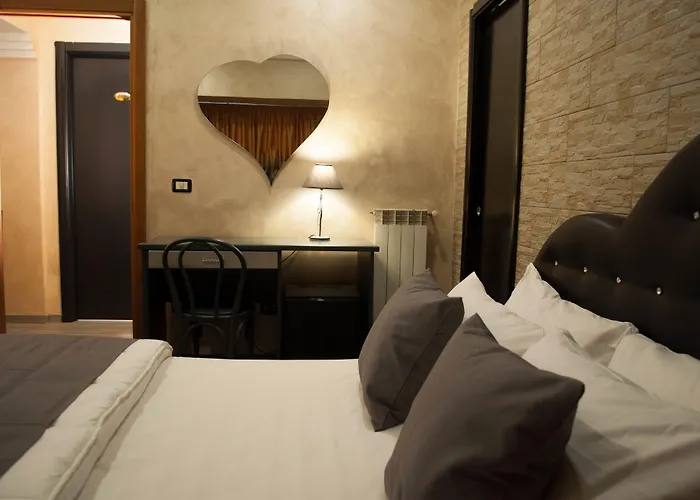 那不勒斯贝拉酒店 酒店