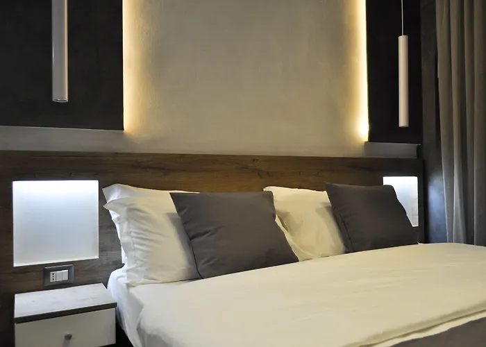 那不勒斯贝拉酒店 那不勒斯