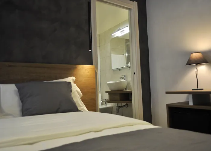 那不勒斯贝拉酒店 那不勒斯