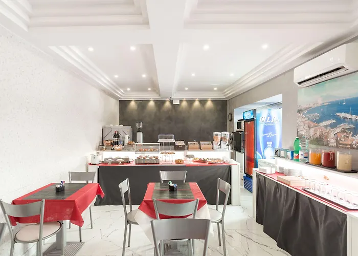 那不勒斯贝拉酒店